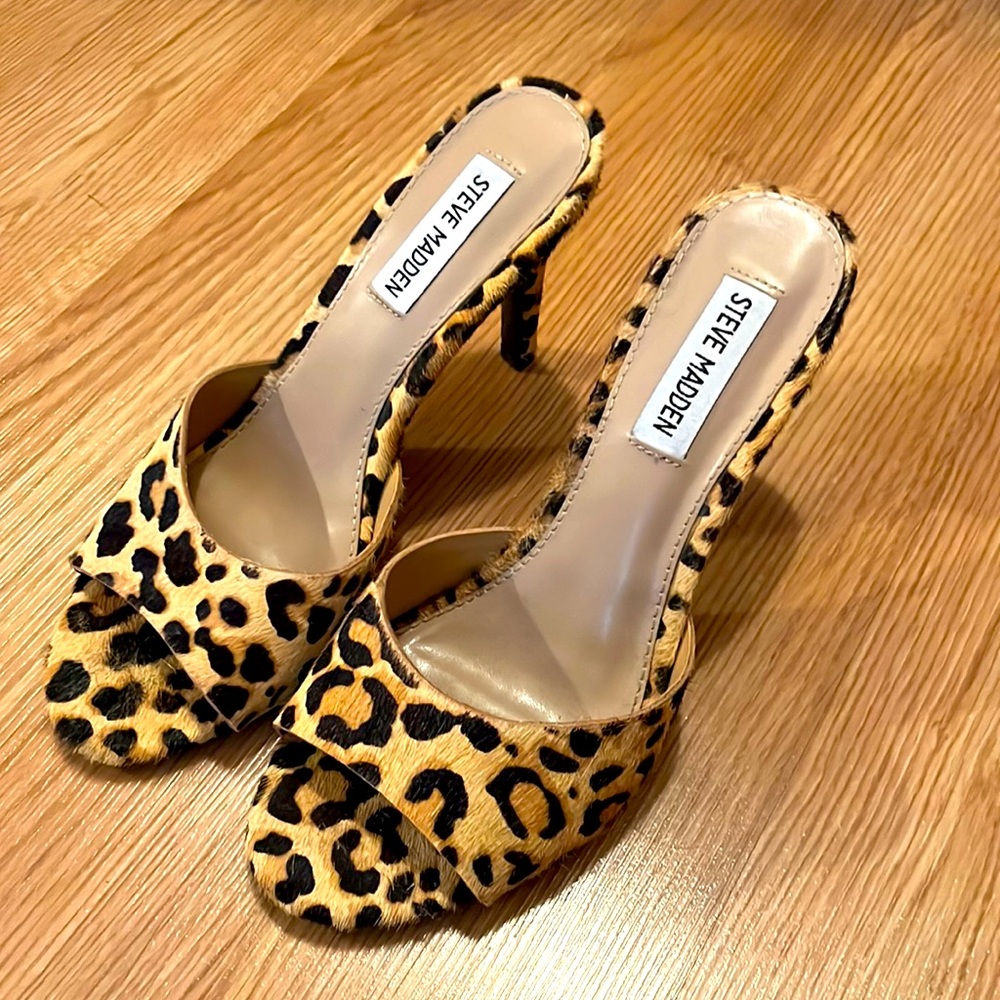 Steve Madden peep toe cheetah heels. Size 7.